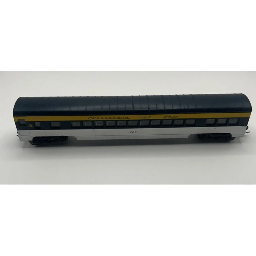 CON-COR 1/87 Scale 72‎ FT. HO PASSENGER CAR CHESAPEAKE & OHIO